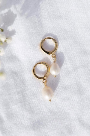 Elora Pearl Drop Earrings